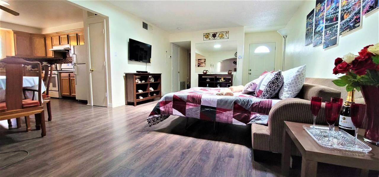Vacation Home 3.5 Mi To Strip/Dt/Outlt Up To 8 Gst Las Vegas Exteriör bild